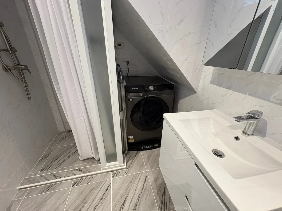 Brand new 3 bed city center photo 18