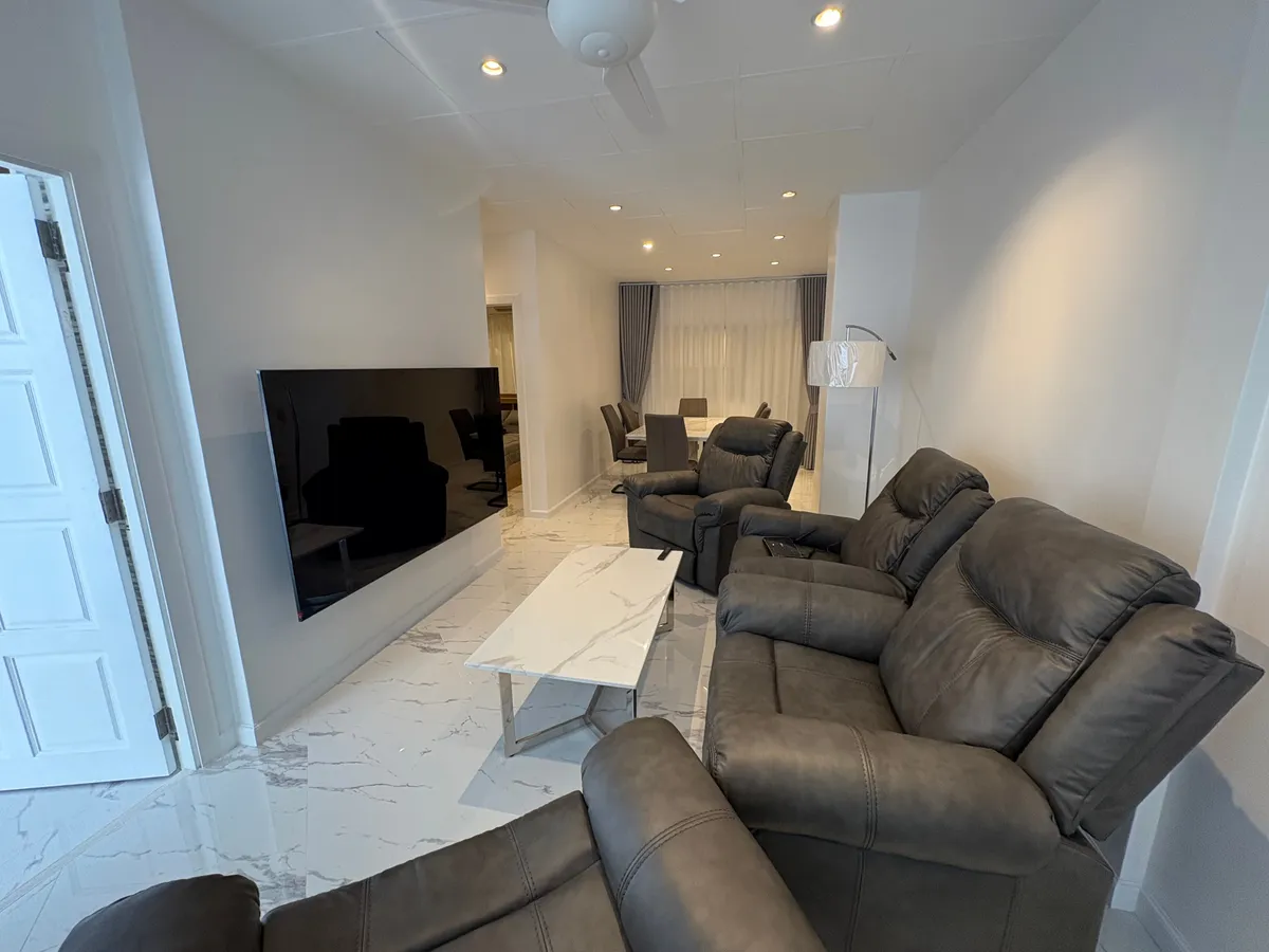 Brand new 3 bed city center photo 19