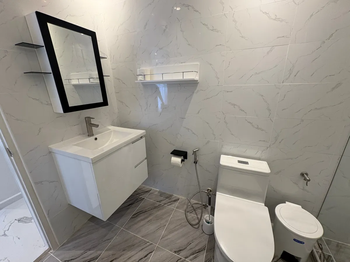 Brand new 3 bed city center photo 23