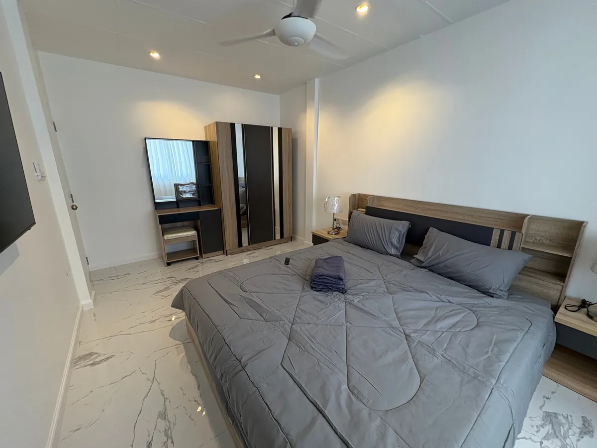 Brand new 3 bed city center photo 24
