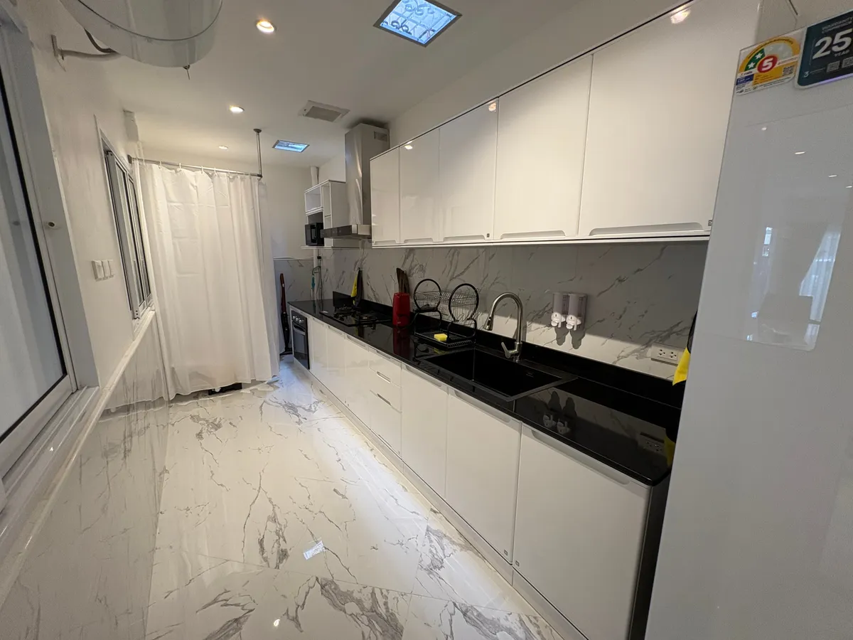 Brand new 3 bed city center photo 28