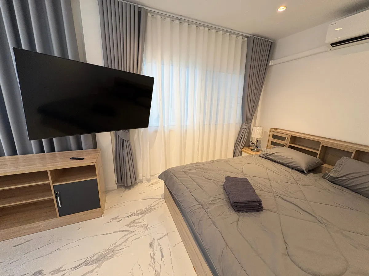 Brand new 3 bed city center photo 29