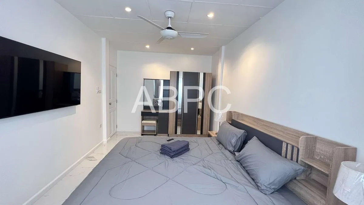 Brand new 3 bed city center photo 8