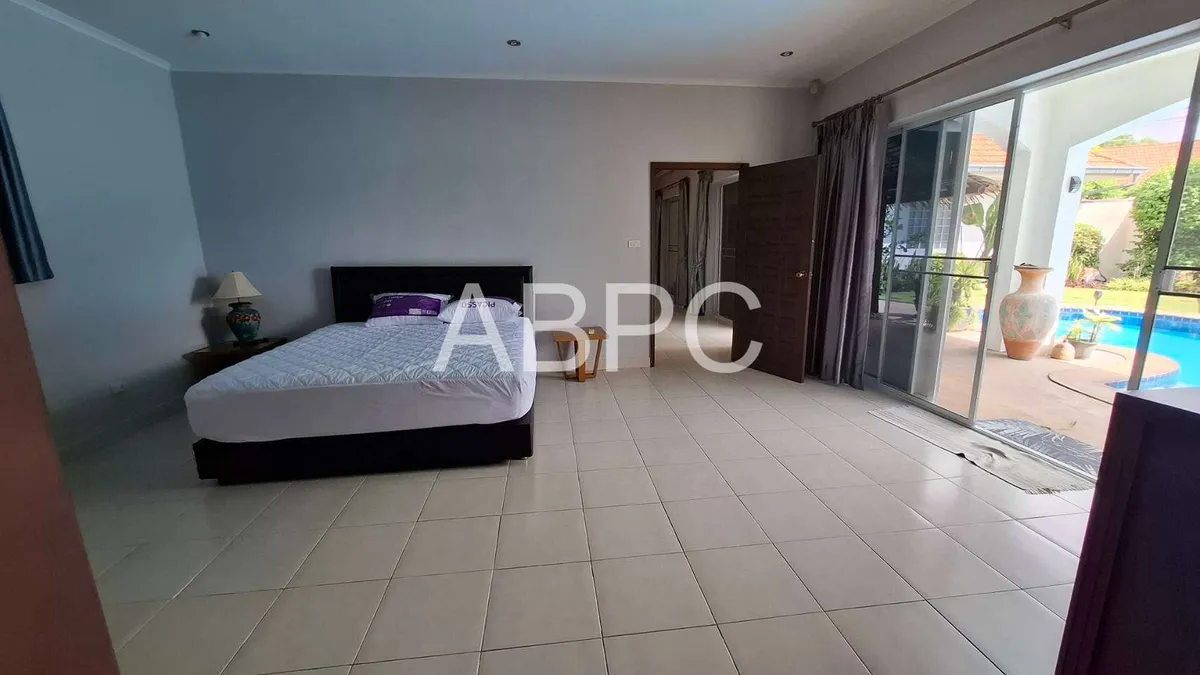 Three Bedroom Three Bathroom Pool Villa In Popular East Pattaya Village photo 13