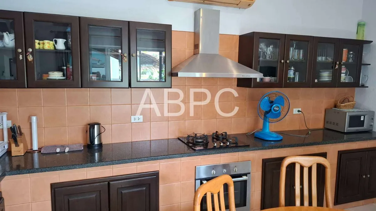 Three Bedroom Three Bathroom Pool Villa In Popular East Pattaya Village photo 4