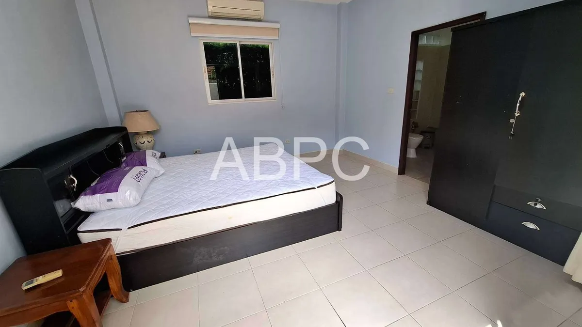 Three Bedroom Three Bathroom Pool Villa In Popular East Pattaya Village photo 5