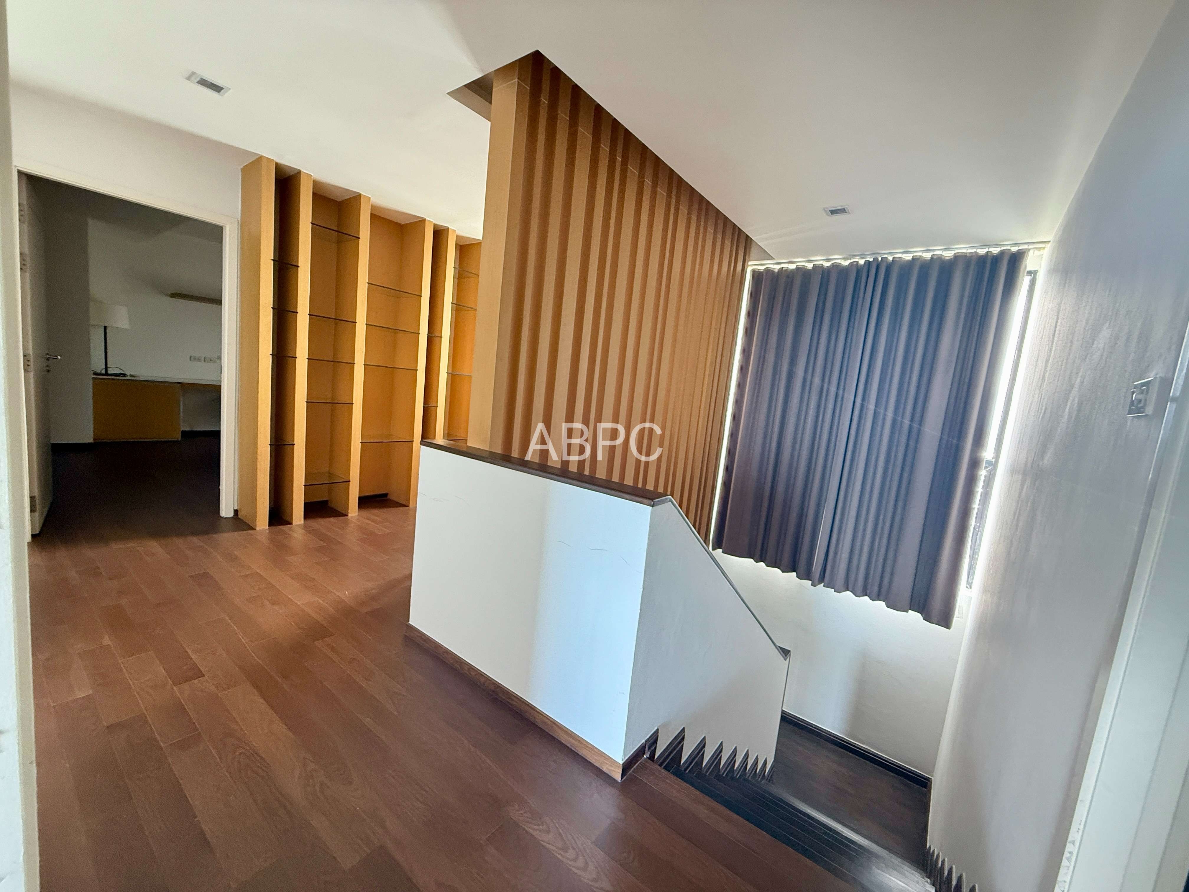 4 Bed 5 Bath Penthouse Condo In Pratumnak photo 7