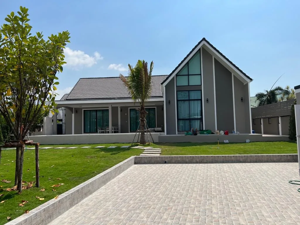 4 Bedroom Pool Villa For rent Near MabPrachan lake photo 15