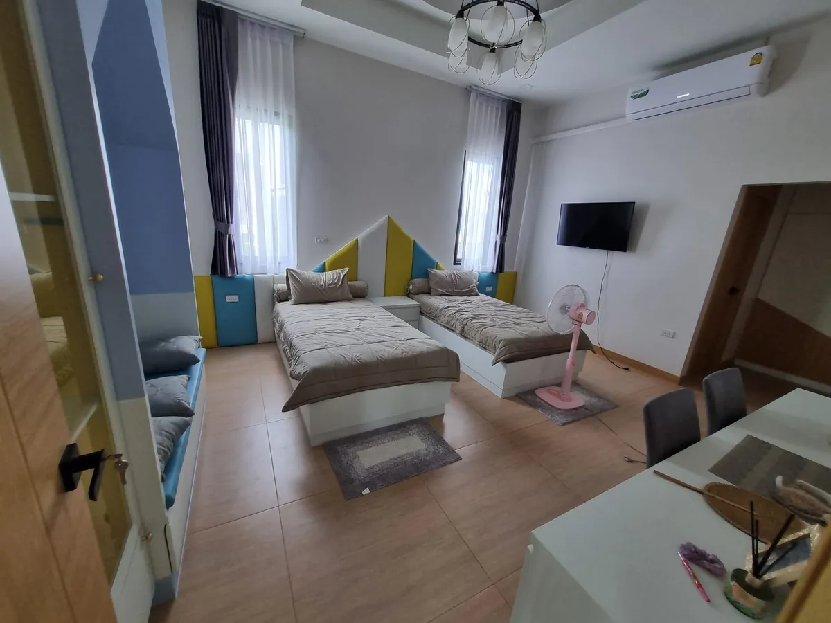 4 Bedroom Pool Villa For rent Near MabPrachan lake photo 17