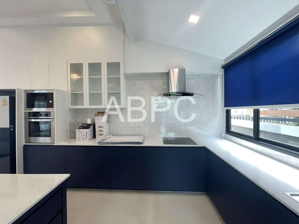 4 Bedroom Pool Villa For rent Near MabPrachan lake photo 3