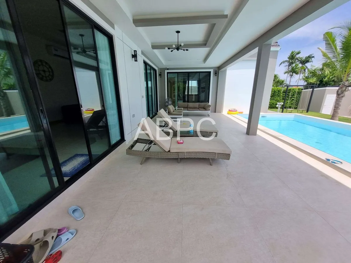 4 Bedroom Pool Villa For rent Near MabPrachan lake photo 6