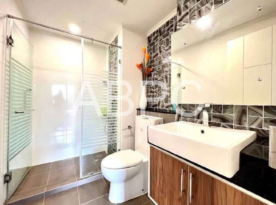 Pool View 1 Bed 1 Bath Condo In Jomtien photo 4