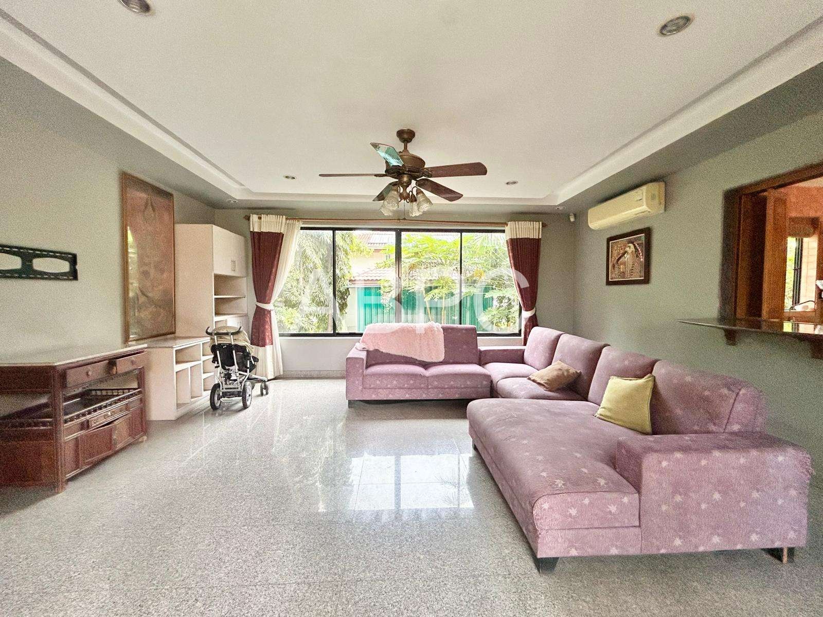 7 Bedroom House For Sale in East Pattaya photo 10