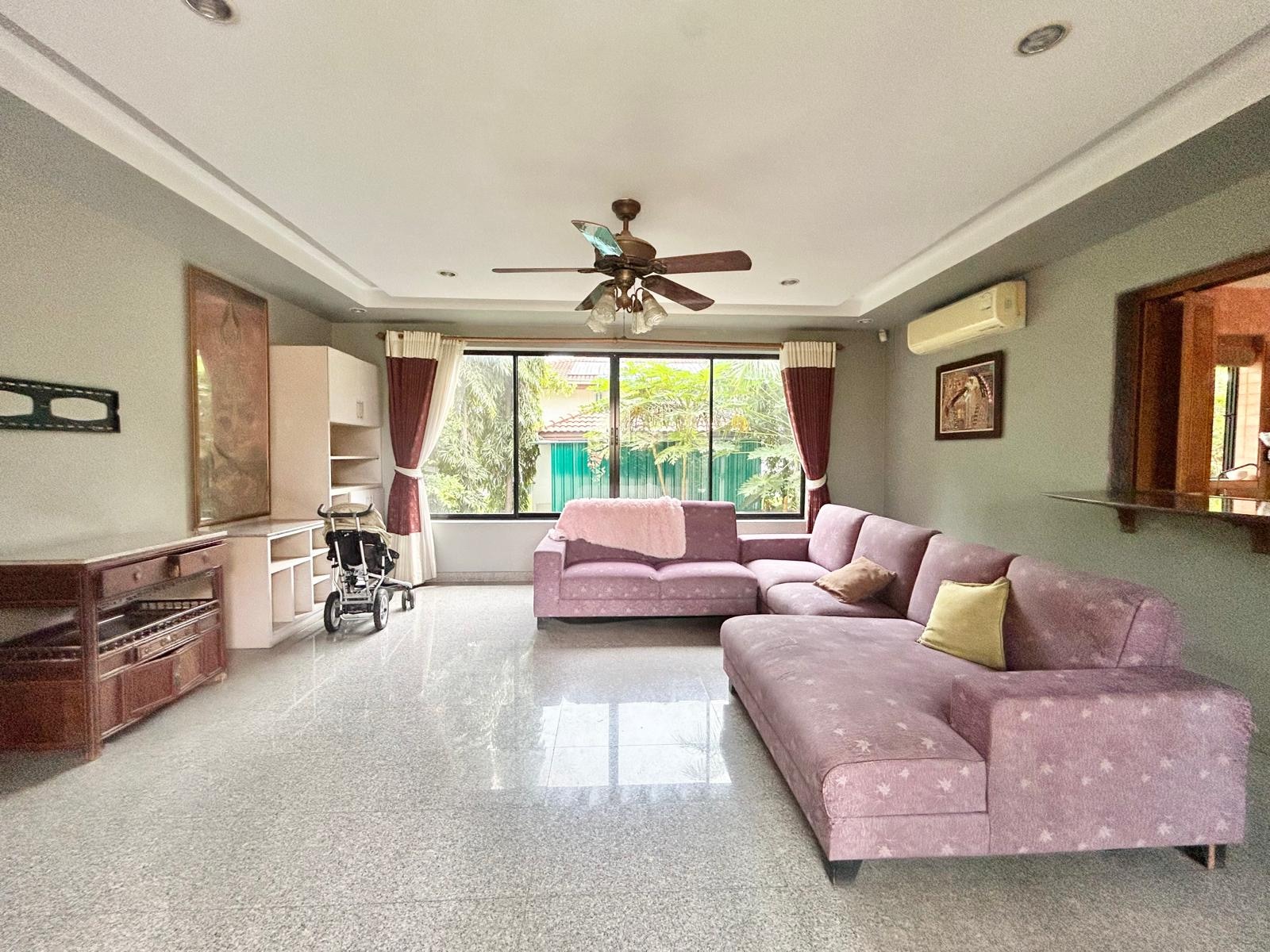 7 Bedroom House For Sale in East Pattaya photo 27