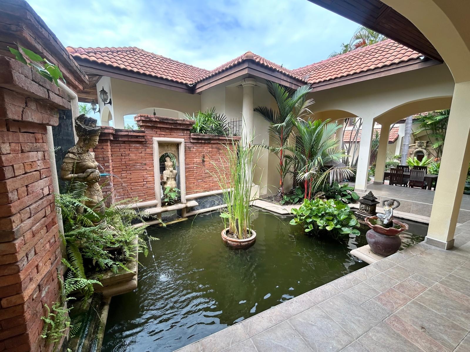 7 Bedroom House For Sale in East Pattaya photo 29