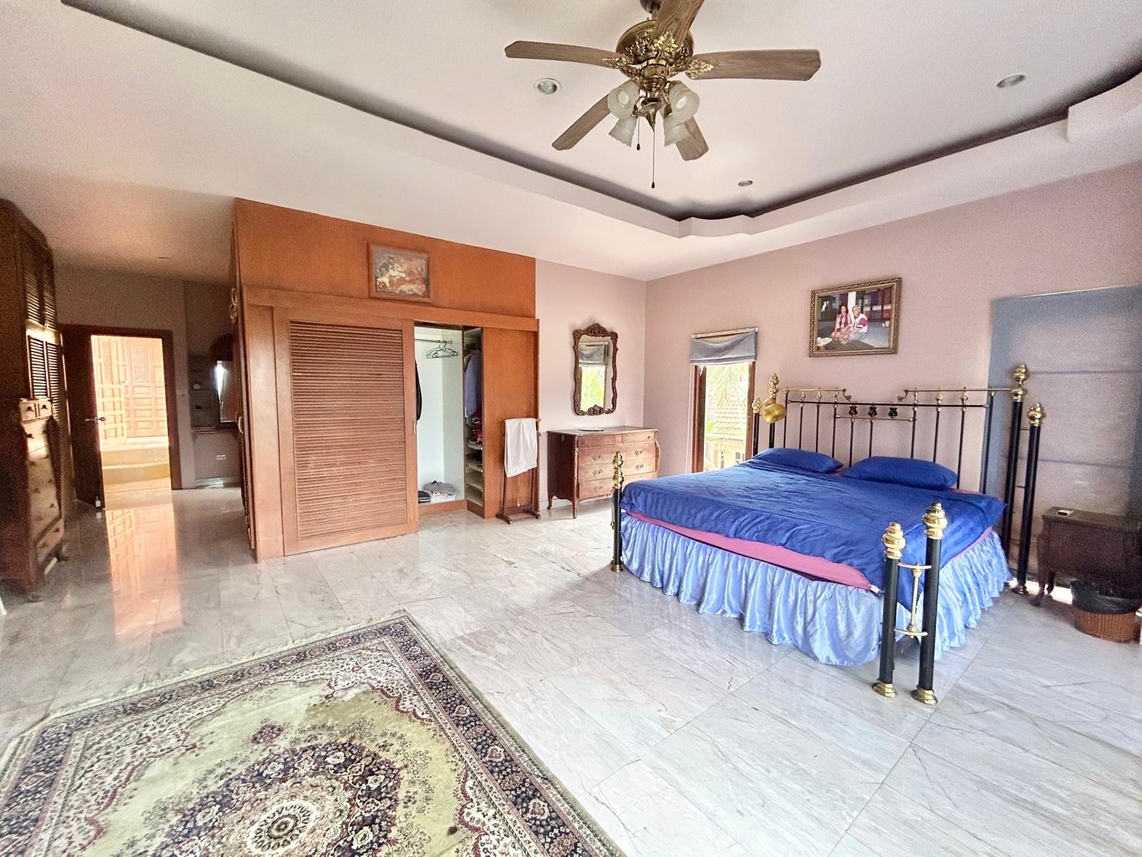 7 Bedroom House For Sale in East Pattaya photo 20