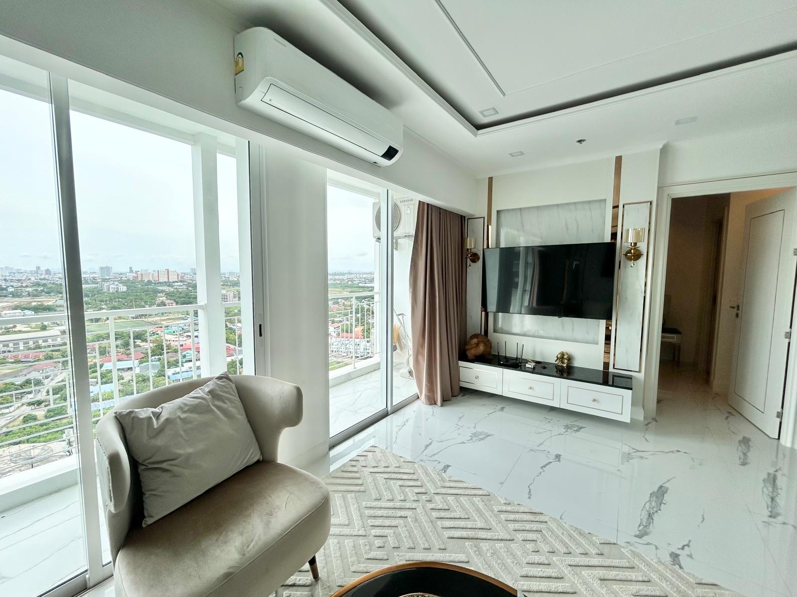 2 Bedroom Condo For Sale in Jomtien photo 17