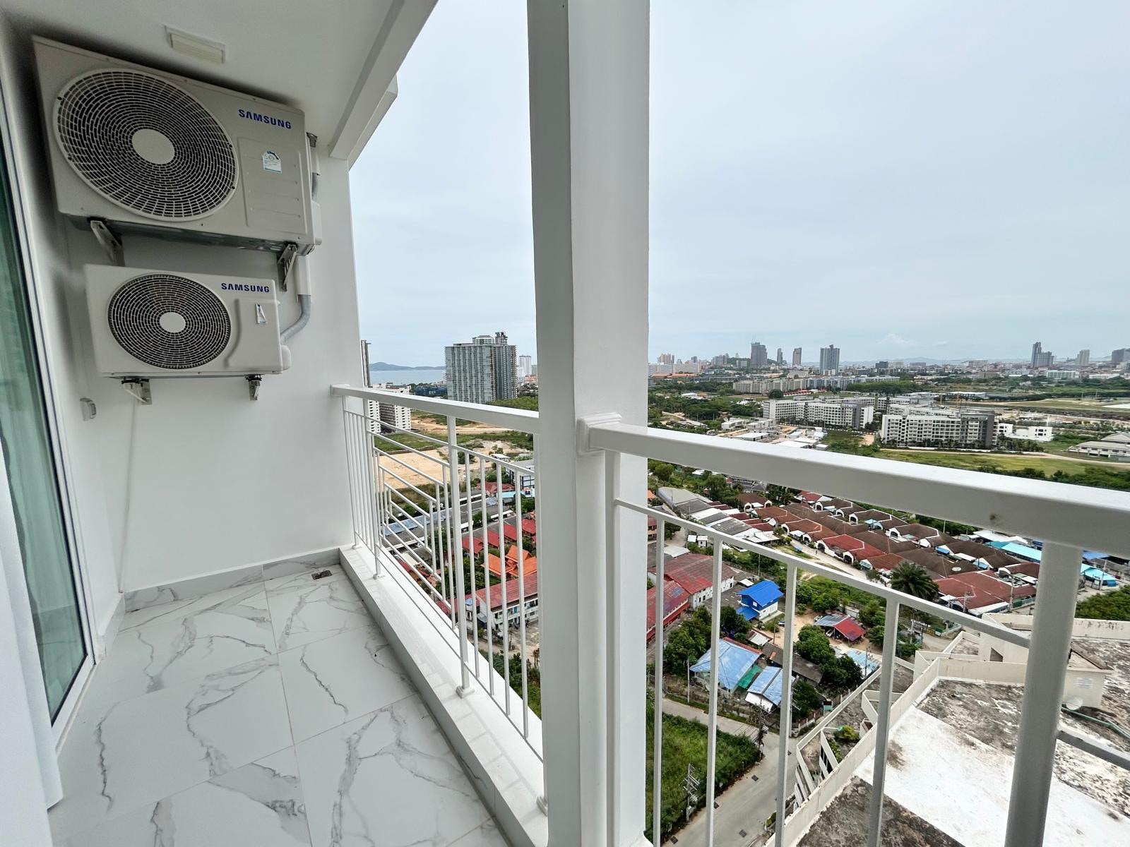 2 Bedroom Condo For Sale in Jomtien photo 20