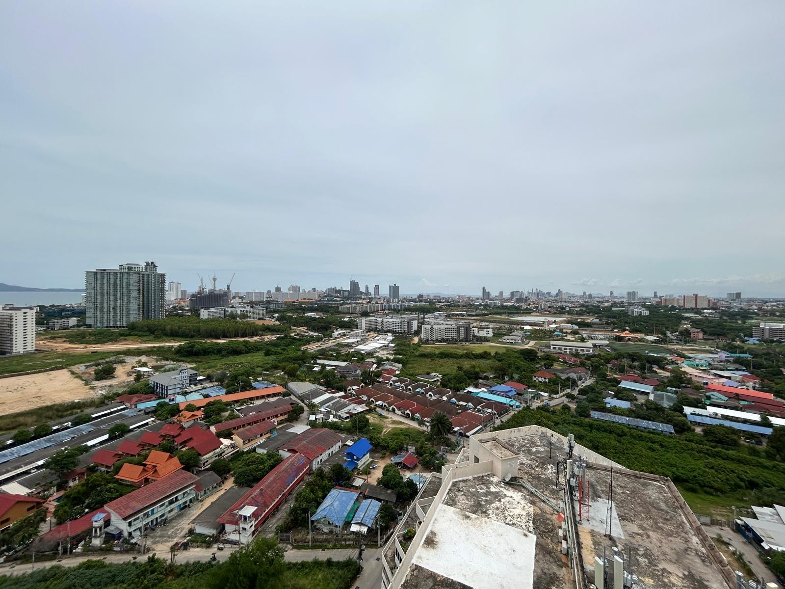 2 Bedroom Condo For Sale in Jomtien photo 21