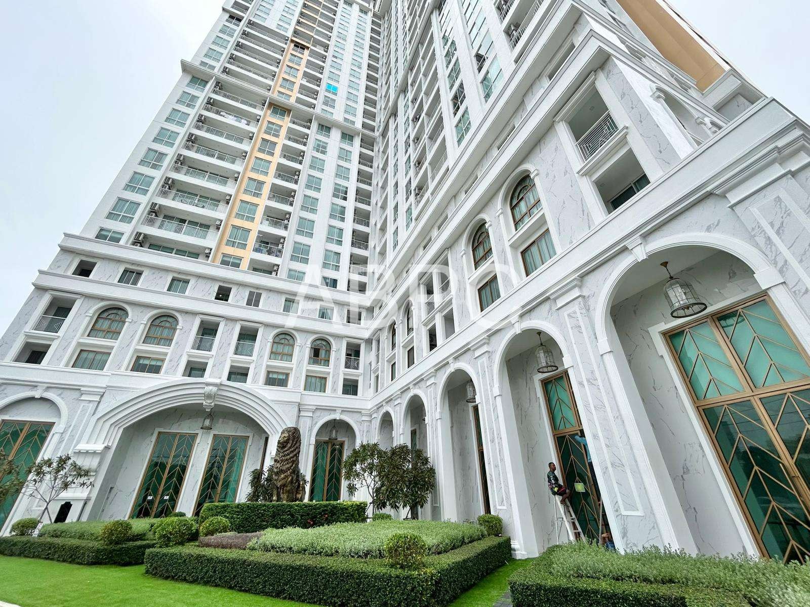 2 Bedroom Condo For Sale in Jomtien photo 3