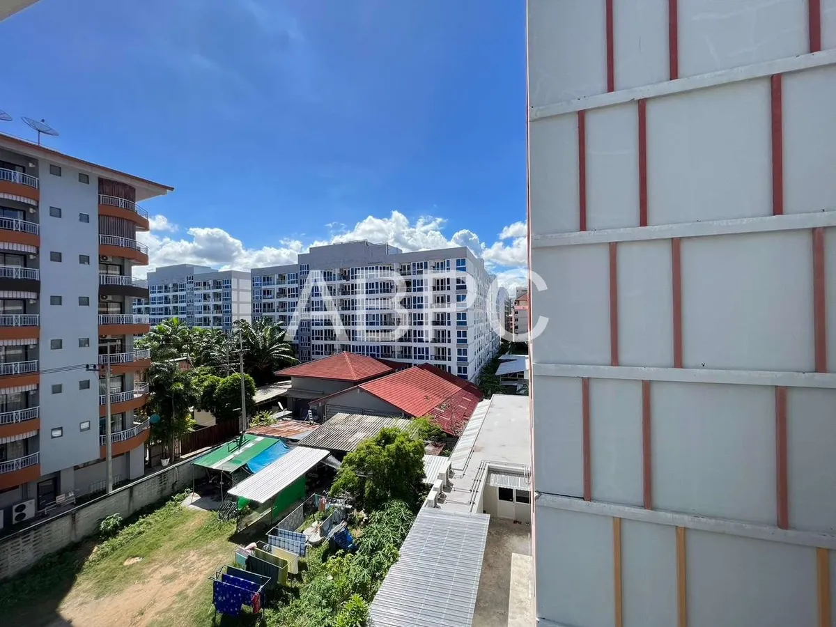 Coner room 1 Bedroom Condo For Sale in Central Pattaya photo 12