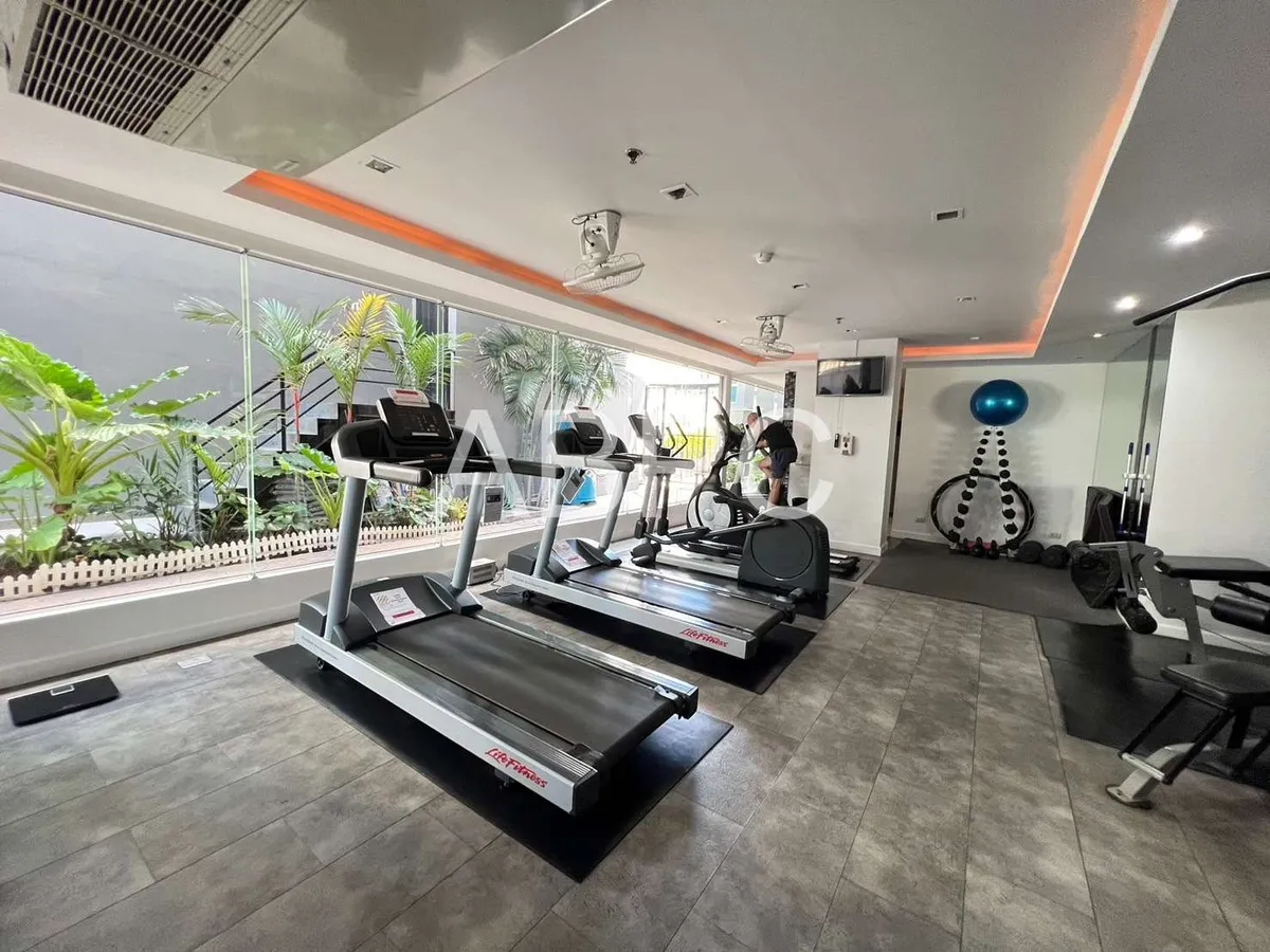 Coner room 1 Bedroom Condo For Sale in Central Pattaya photo 13