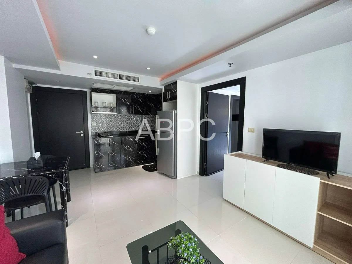 Coner room 1 Bedroom Condo For Sale in Central Pattaya photo 3