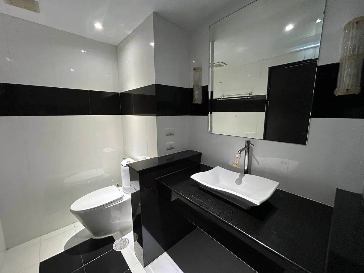 Coner room 1 Bedroom Condo For Sale in Central Pattaya photo 28
