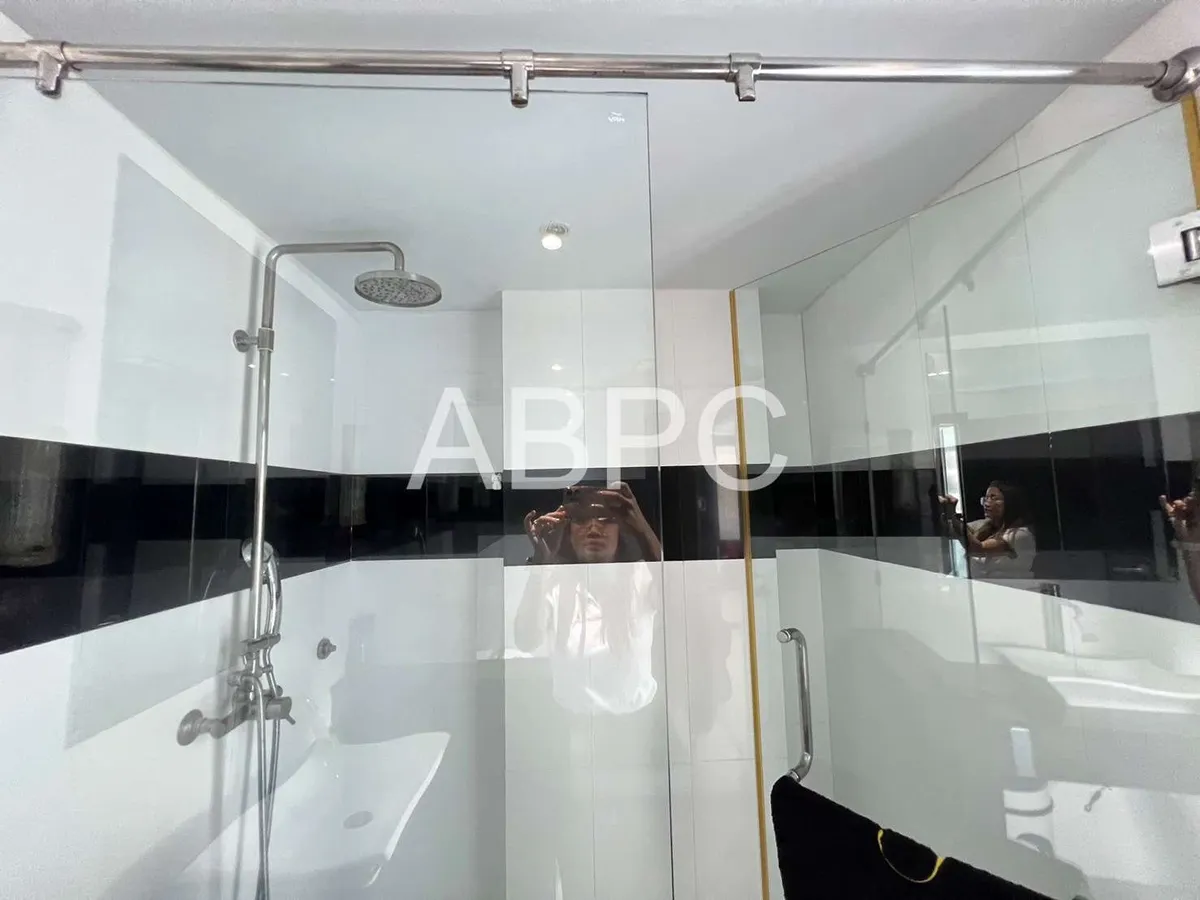 Coner room 1 Bedroom Condo For Sale in Central Pattaya photo 8