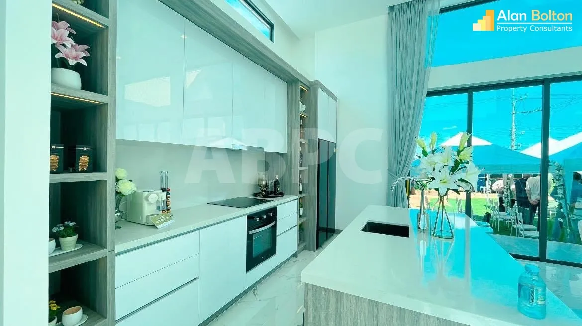 Brand New Modern 3 Bed 3 Bath Pool Villa in East Pattaya ABPC1071 photo 8