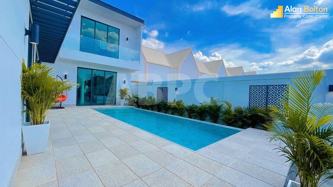 Brand New Modern 3 Bed 3 Bath Pool Villa in East Pattaya ABPC1071