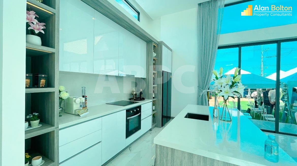 Brand New Modern 3 Bed 3 Bath Pool Villa in East Pattaya ABPC1071 photo 8