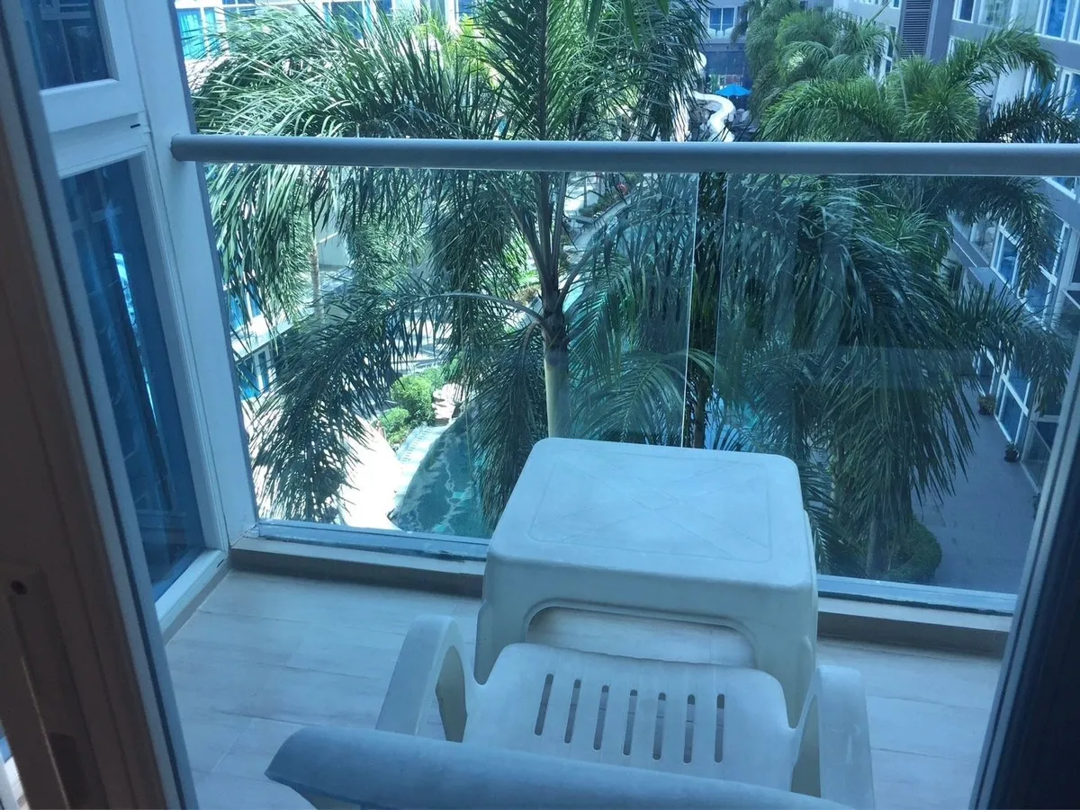Pool View Studio Condo In Central Pattaya For Sale photo 16
