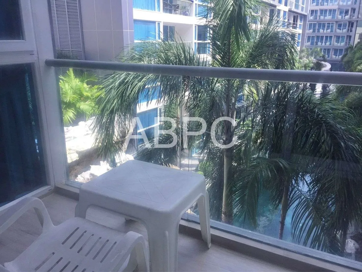 Pool View Studio Condo In Central Pattaya For Sale photo 4