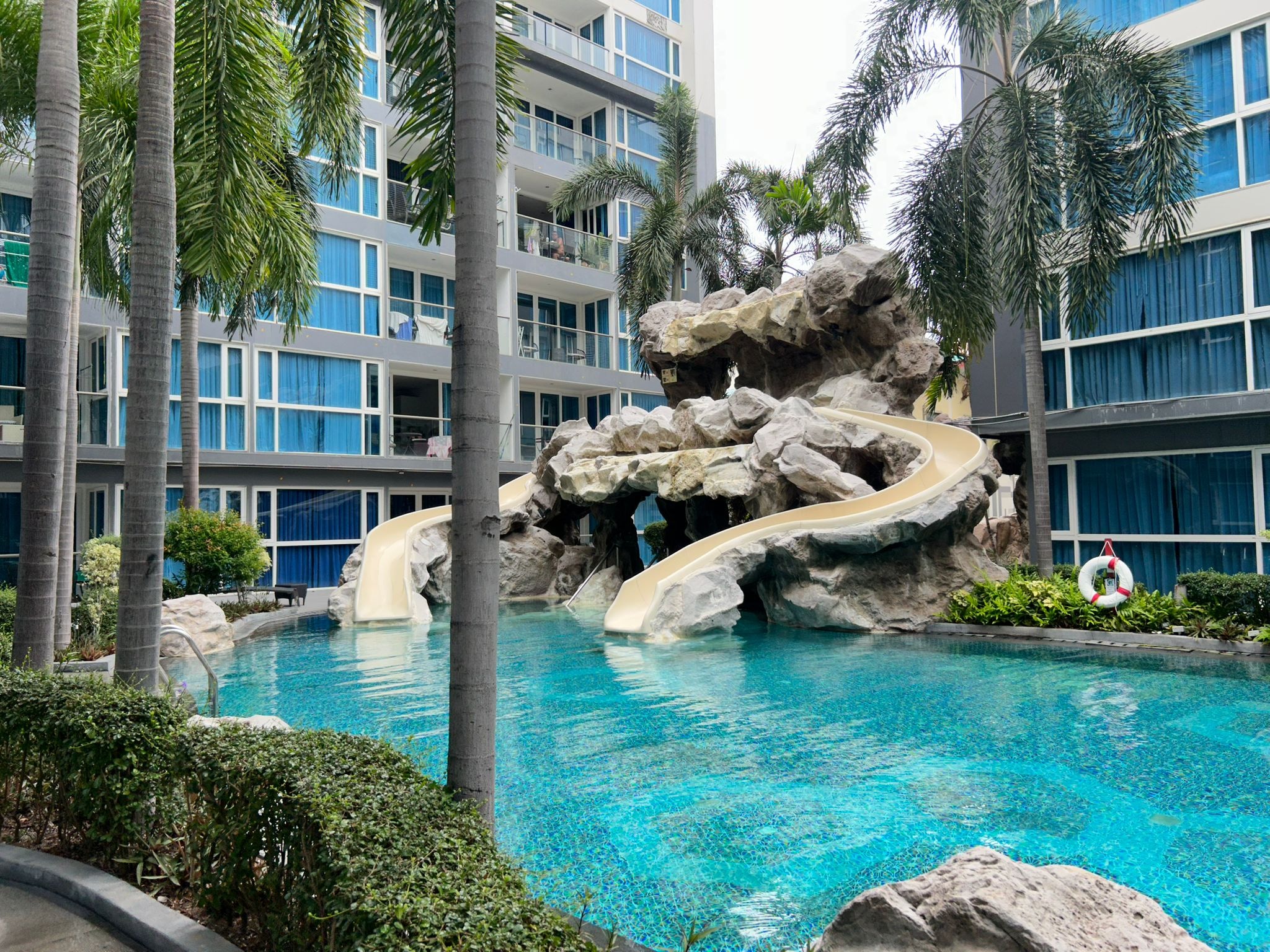 Pool View Studio Condo In Central Pattaya For Sale photo 12