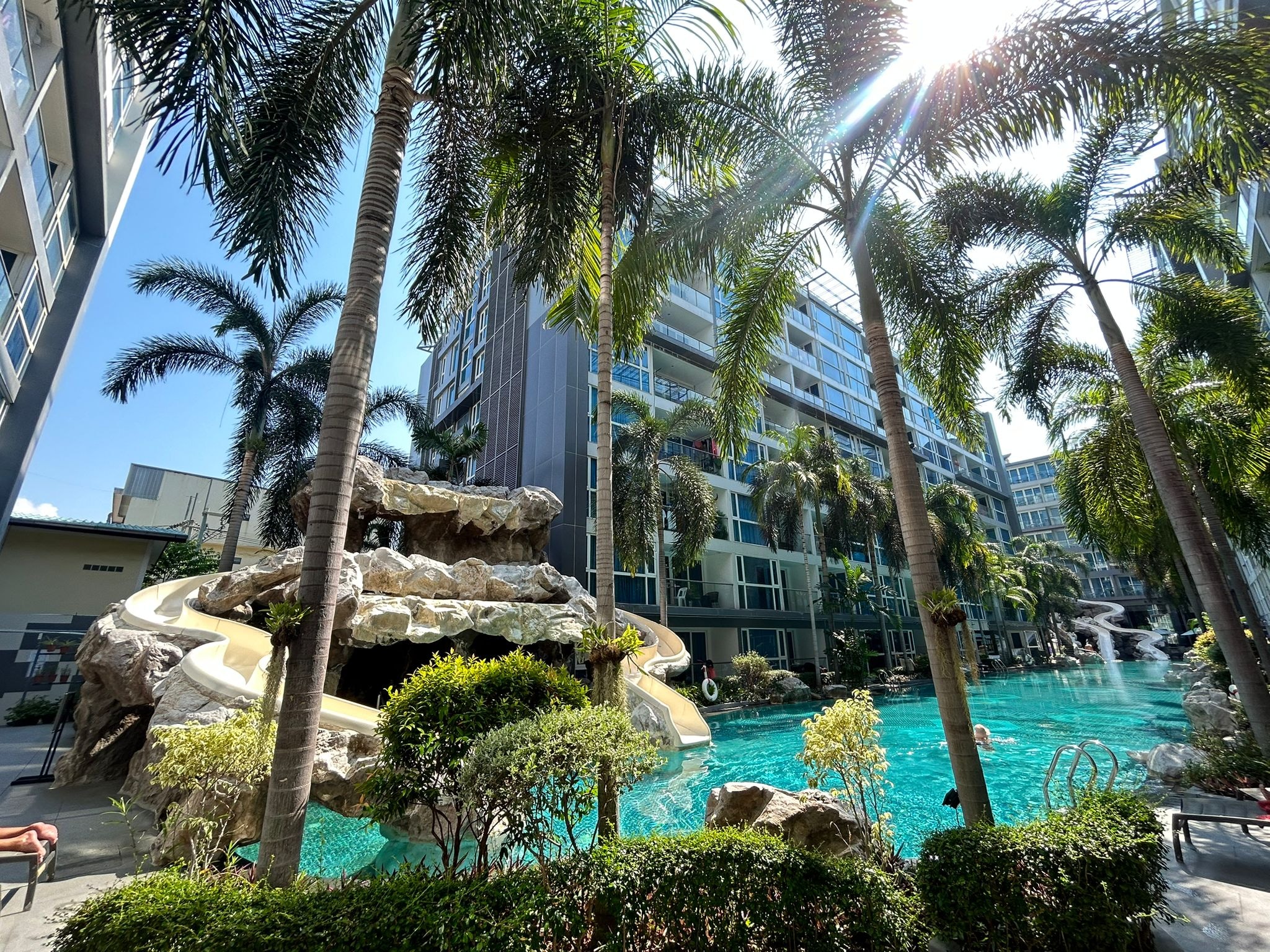 Pool View Studio Condo In Central Pattaya For Sale photo 10