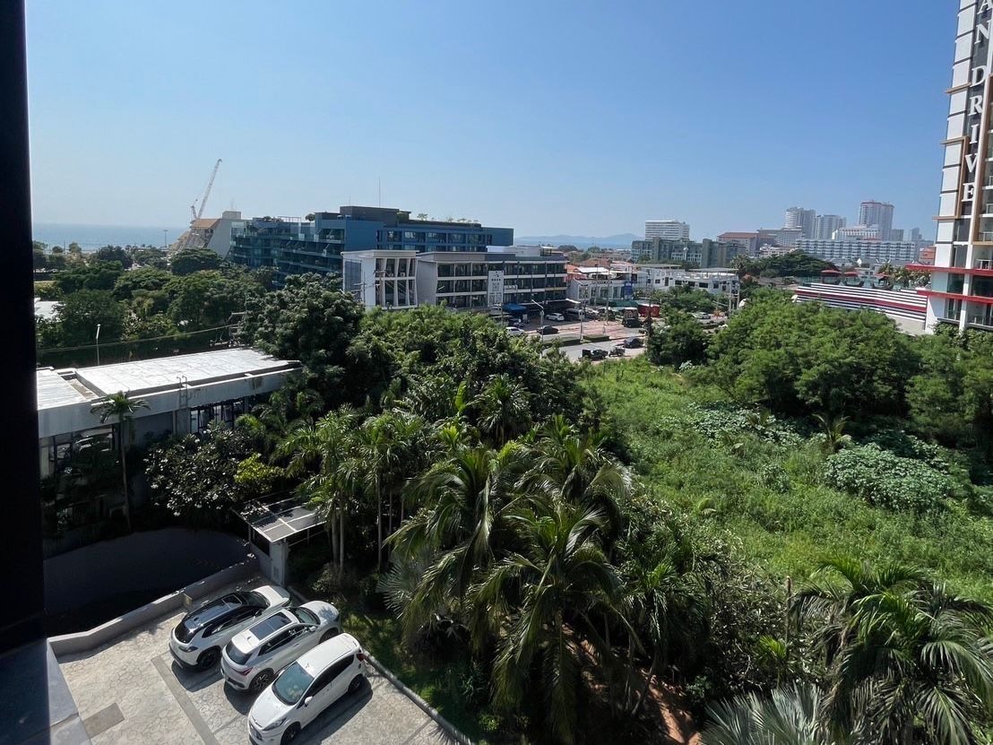 1 Bedroom Condo For Sale in Jomtien photo 21