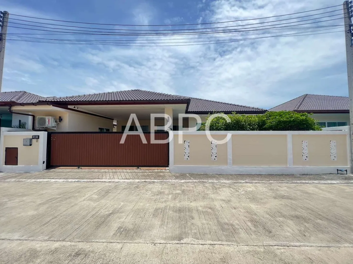 3 Bedrooms 2 Bathrooms in Huay yai