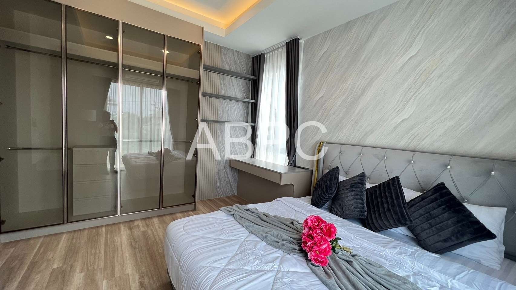 Modern Luxury Pool Villa 4 Bedrooms 4 Bathrooms in East Pattaya photo 13