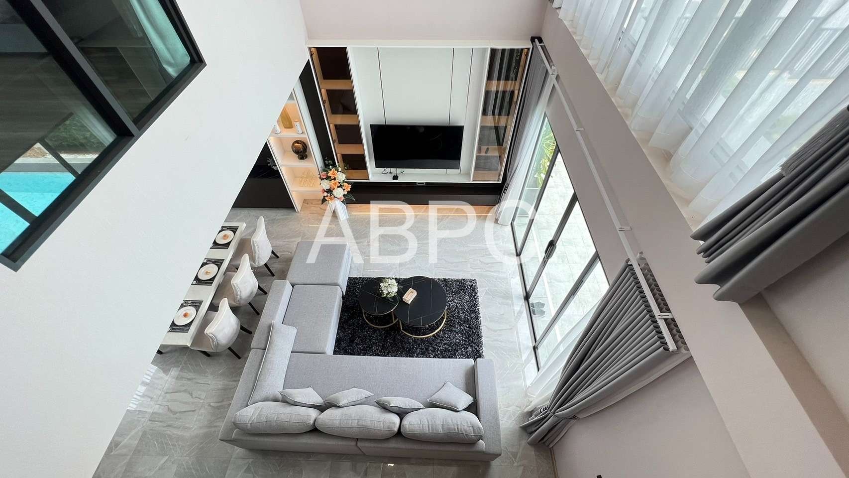 Modern Luxury Pool Villa 4 Bedrooms 4 Bathrooms in East Pattaya photo 10