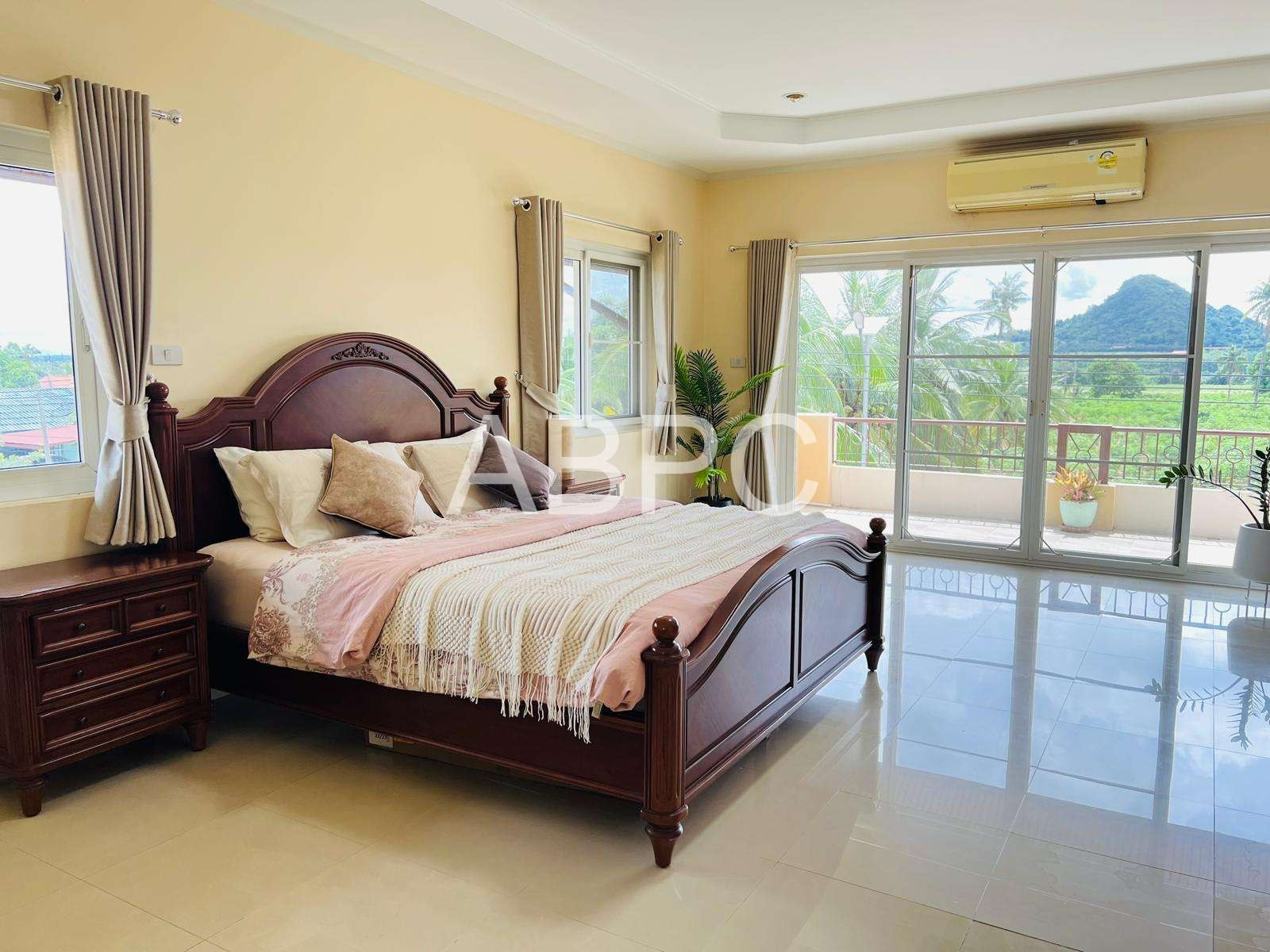 4Bedroom House For Sale In Bangsaray photo 13