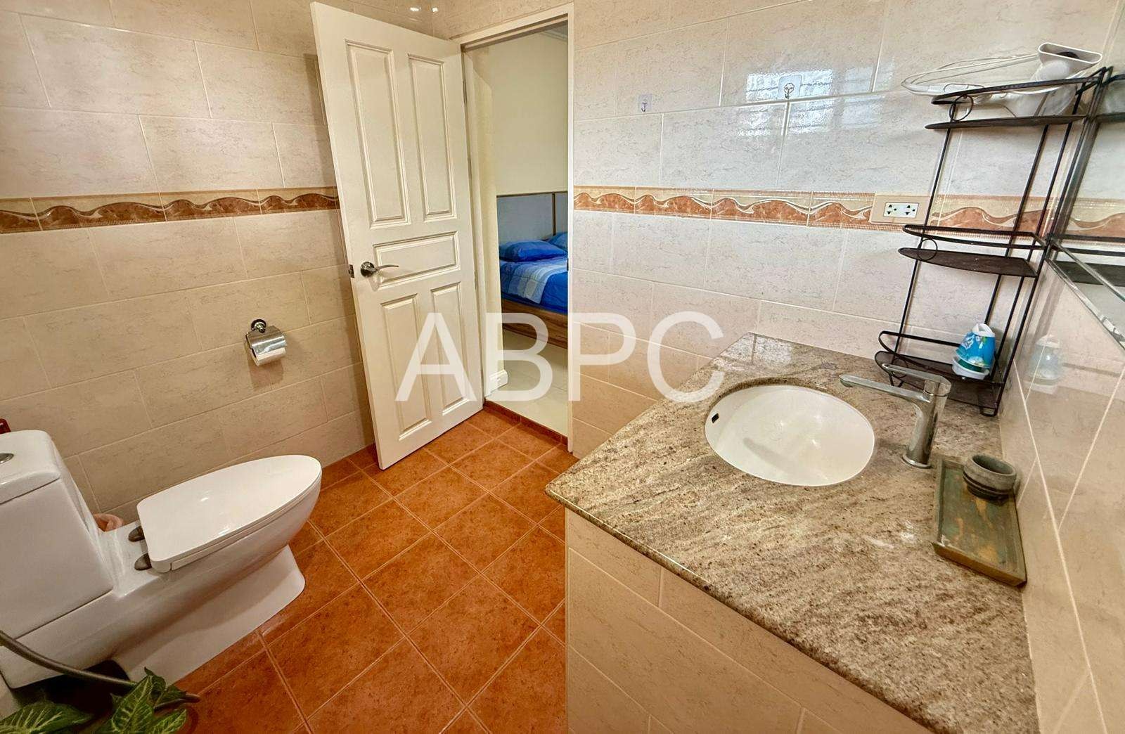4Bedroom House For Sale In Bangsaray photo 8