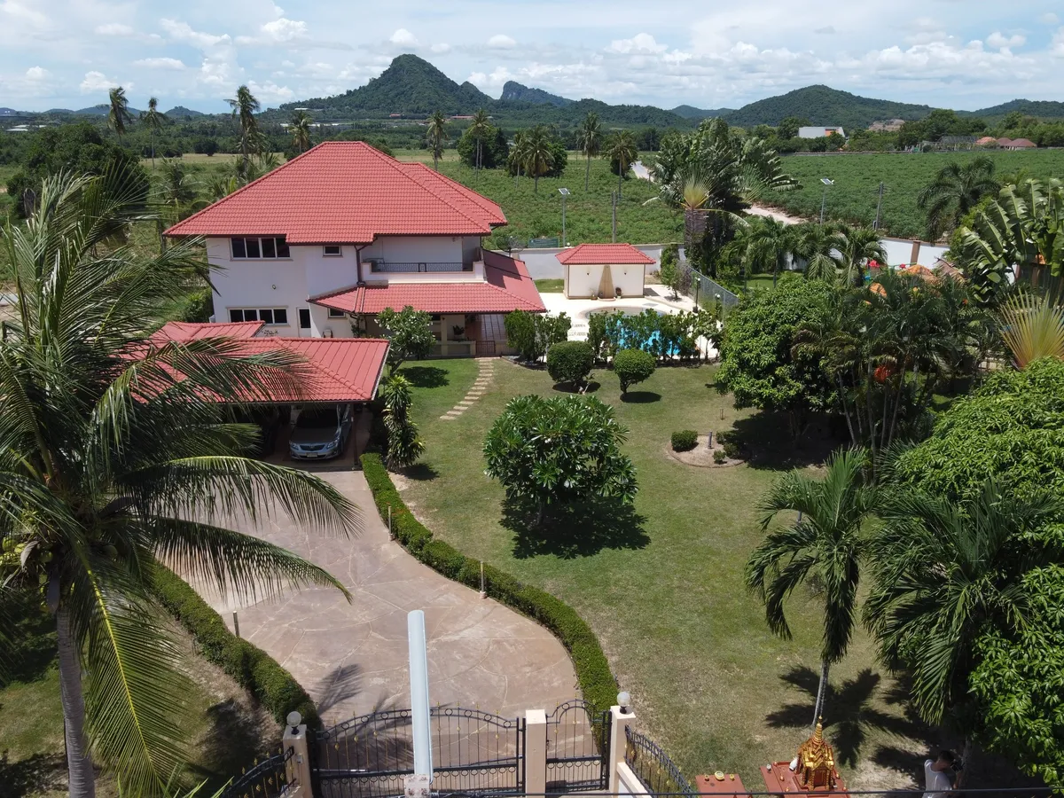 4Bedroom House For Sale In Bangsaray photo 18