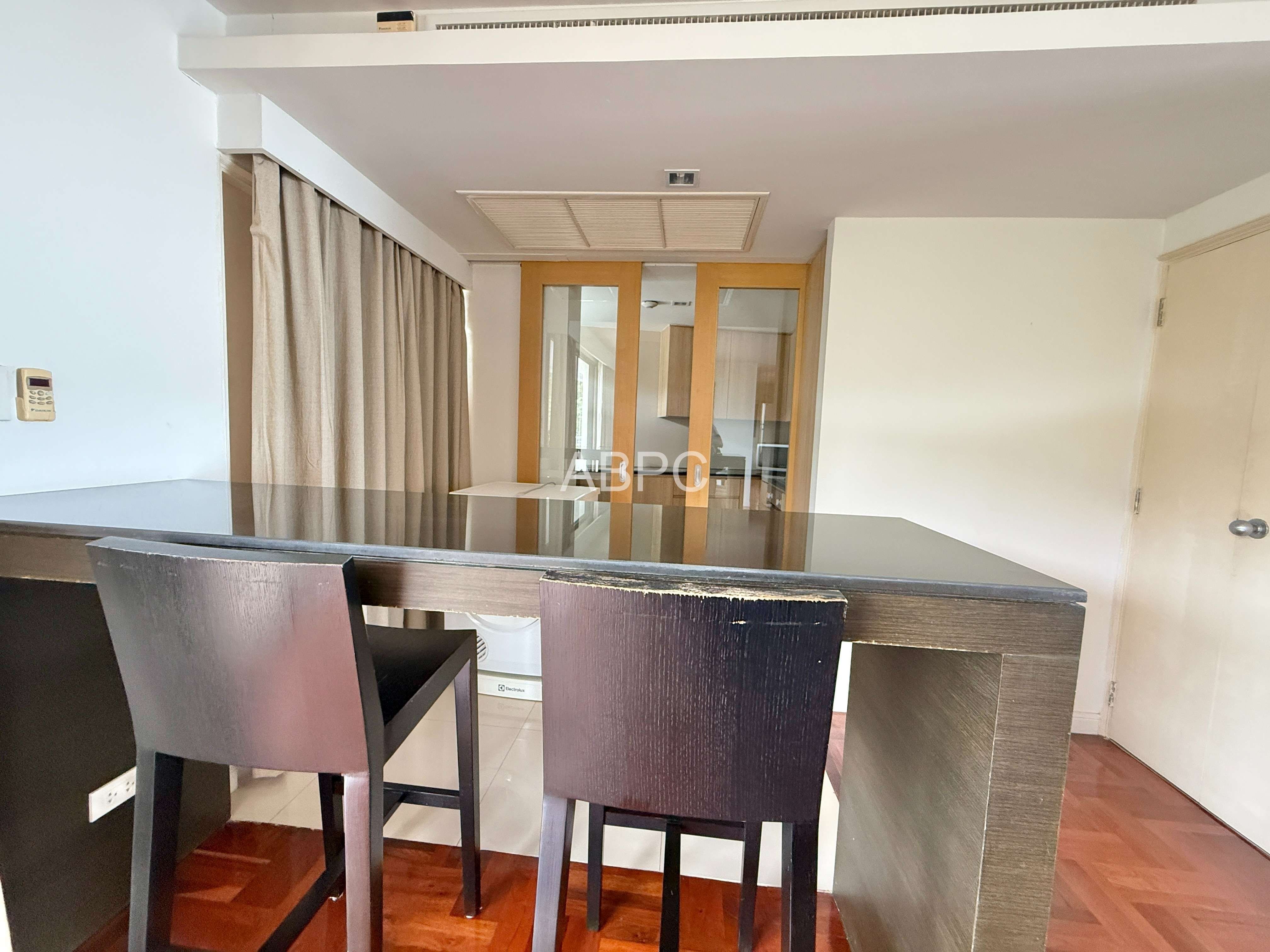2 Bedroom in Pratumnak photo 4