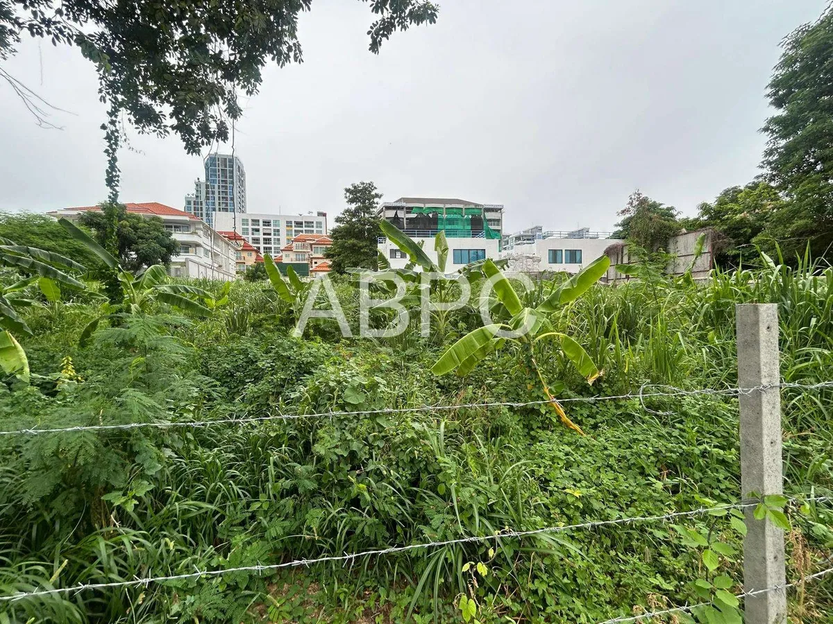 Just Over A rai of Beautiful Land For Sale In Pratumnak photo 10