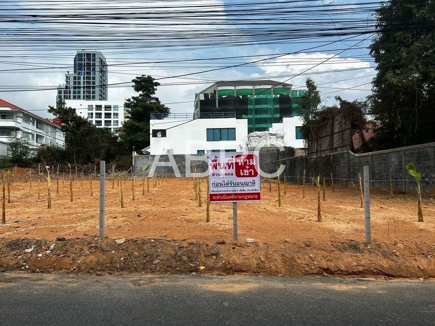 Just Over A rai of Beautiful Land For Sale In Pratumnak photo 13
