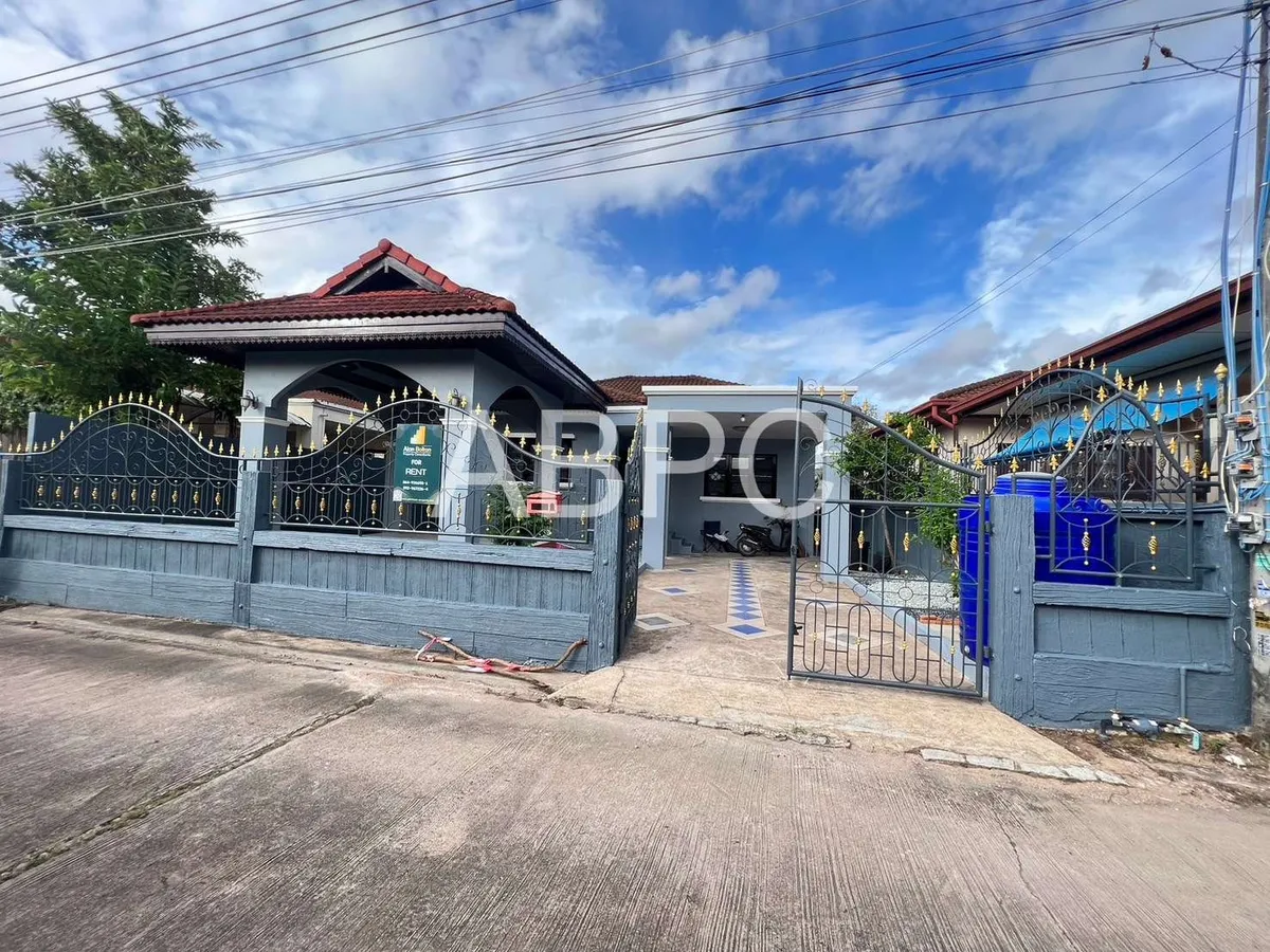 Empty house for rent 3 Bed 3 Bath in Bang Saray photo 2