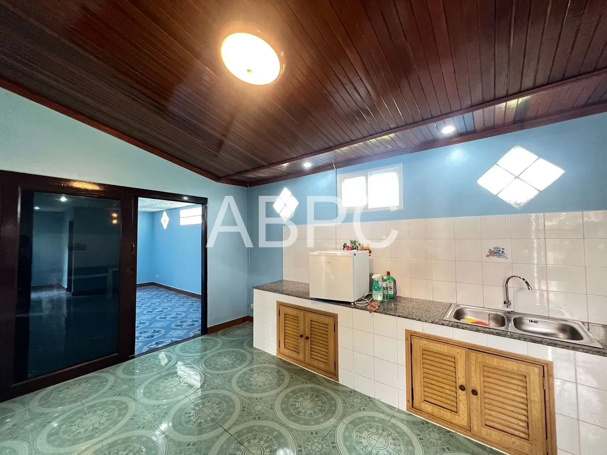 Empty house for rent 3 Bed 3 Bath in Bang Saray photo 12