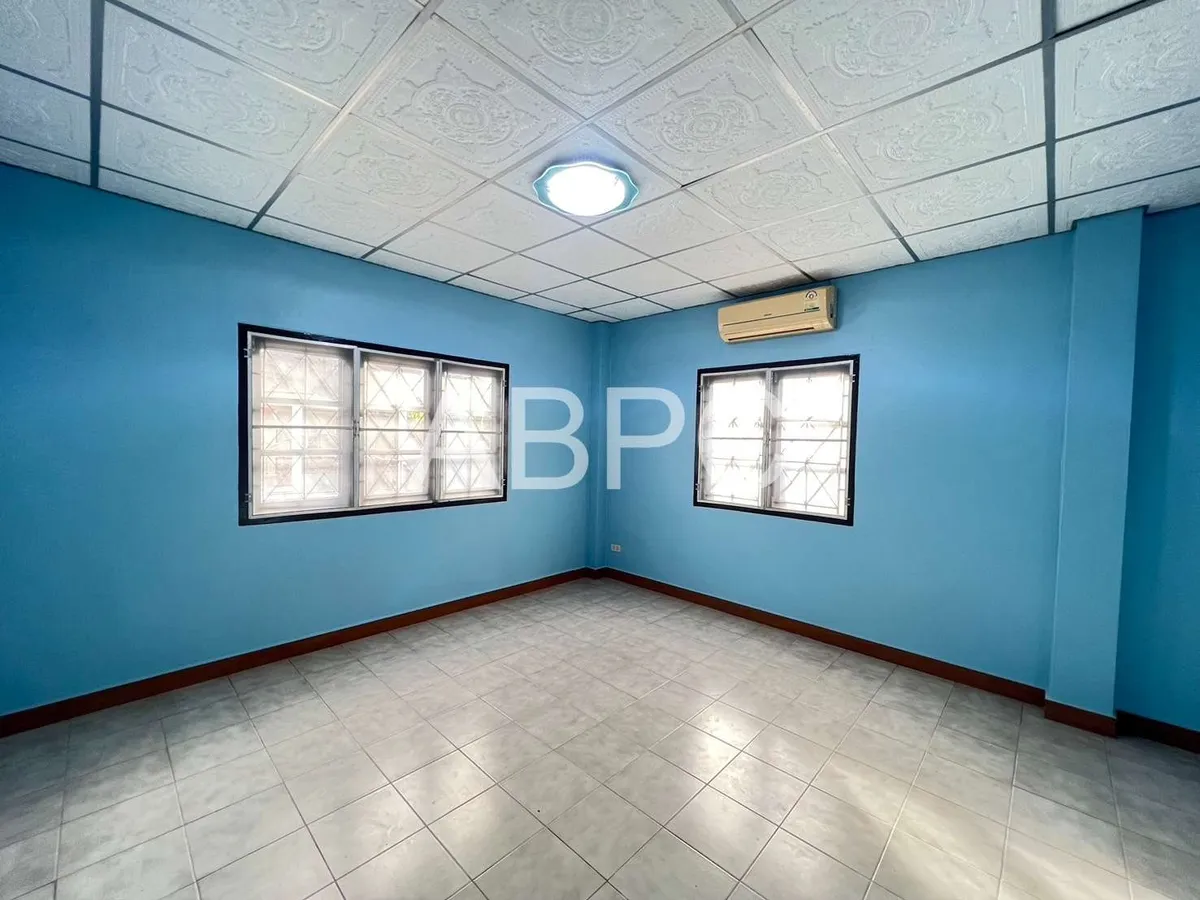 Empty house for rent 3 Bed 3 Bath in Bang Saray photo 13