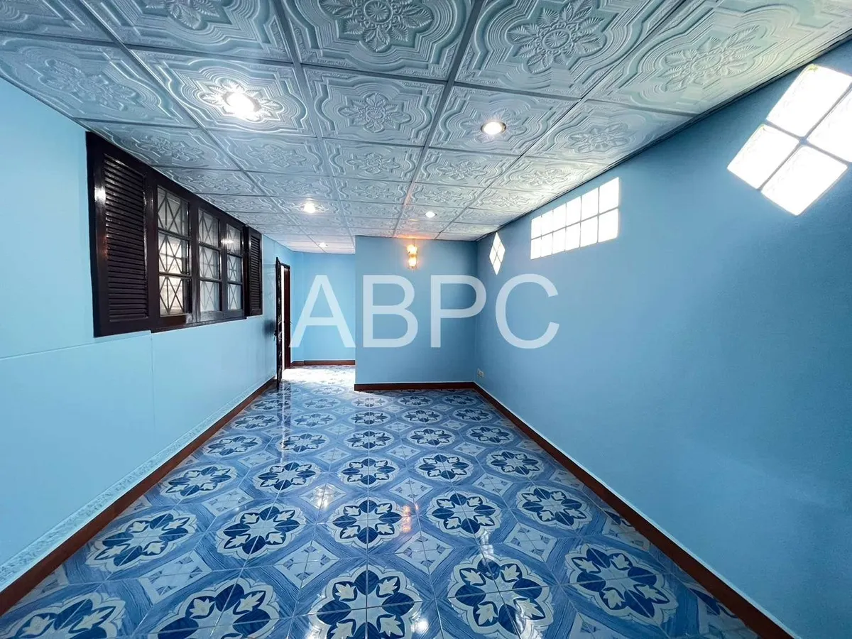 Empty house for rent 3 Bed 3 Bath in Bang Saray photo 4